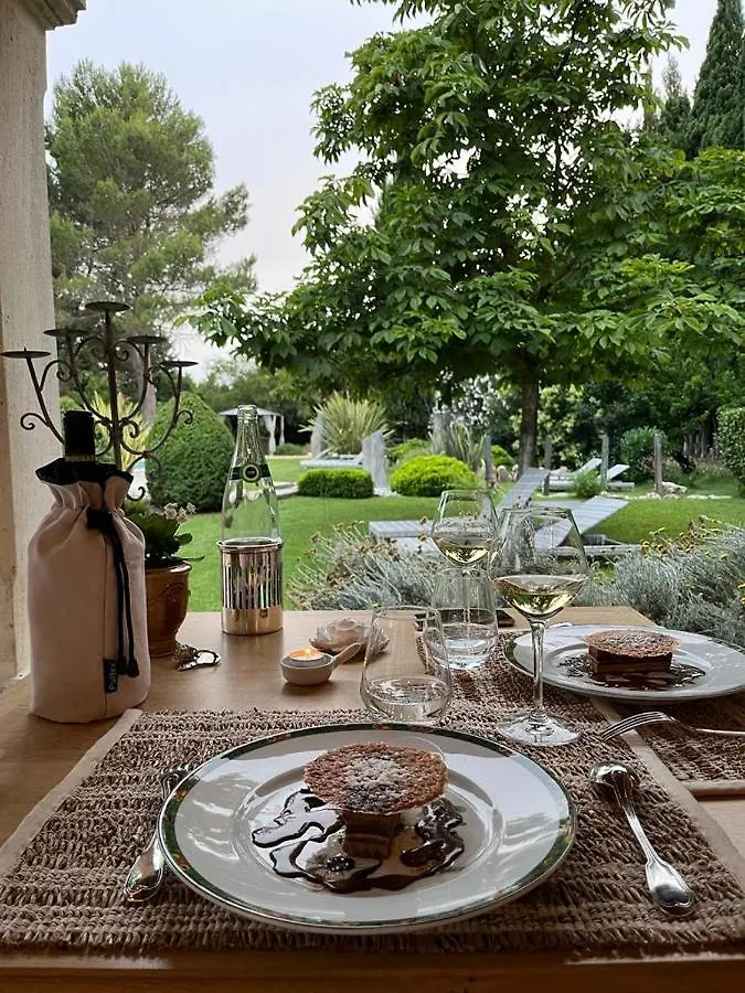 Le Clos Des Cypres Maison D'Hotes De Charme - Diner Gourmet & Bien-Etre Graveson 3*,  Francja