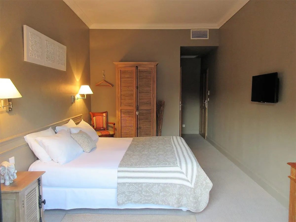 Le Clos Des Cypres Maison D'Hotes De Charme - Diner Gourmet & Bien-Etre Graveson